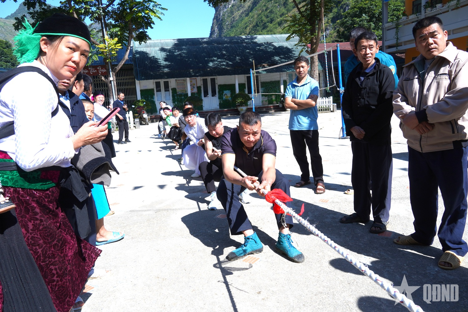 Hân hoan vui hội đoàn kết ở vùng cao Tuyên Quang

